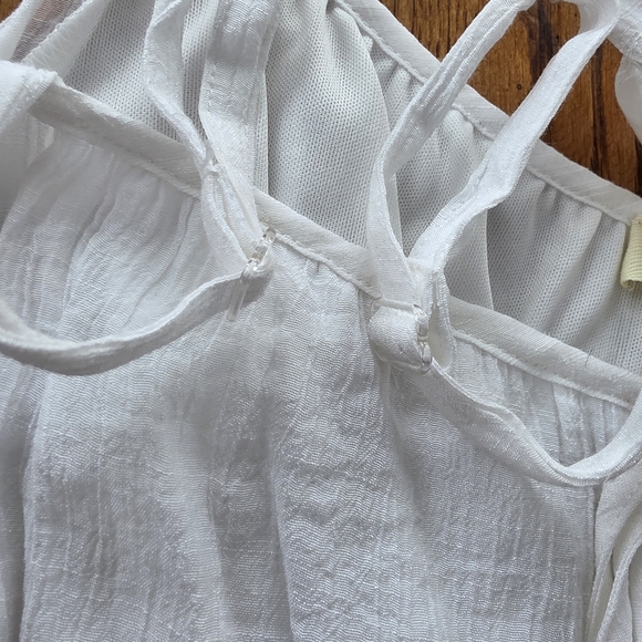 Fabulous White Cold-Shoulder Maxi Dress - Picture 8 of 8